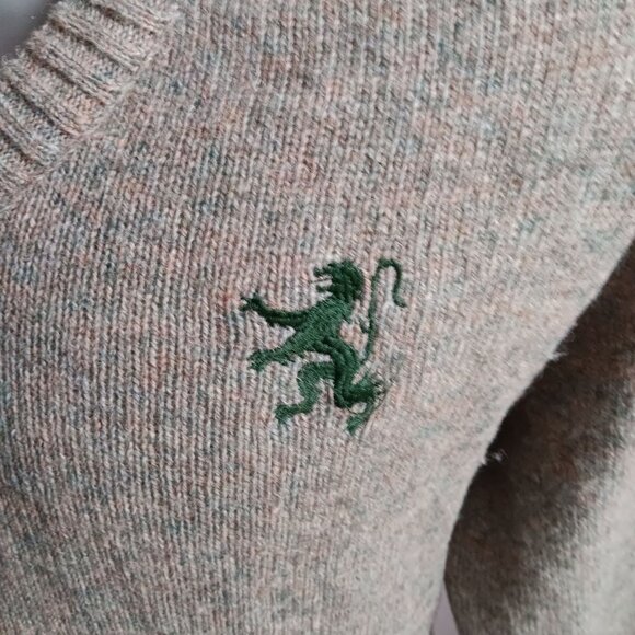 Men's Medium Sweater Glenhusky Scotland V-Neck Wool Suede Shoulder Elbow Patch - Picture 5 of 12